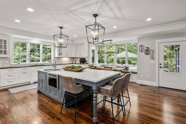 24 Claypit Hill Rd, Wayland, MA 01778