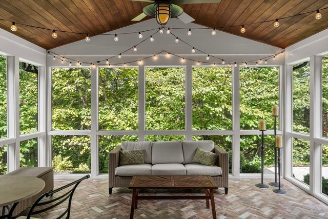 24 Claypit Hill Rd, Wayland, MA 01778