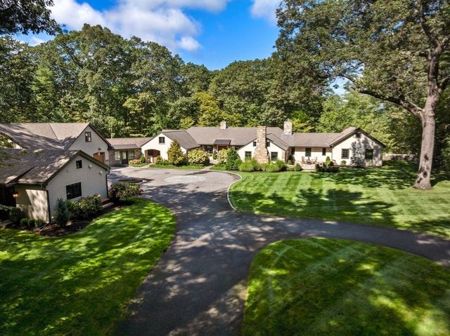 24 Claypit Hill Rd, Wayland, MA 01778