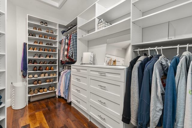 24 Claypit Hill Rd, Wayland, MA 01778