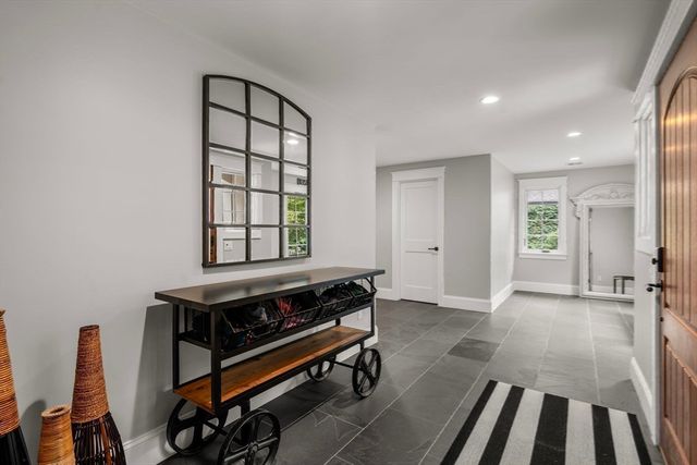 24 Claypit Hill Rd, Wayland, MA 01778