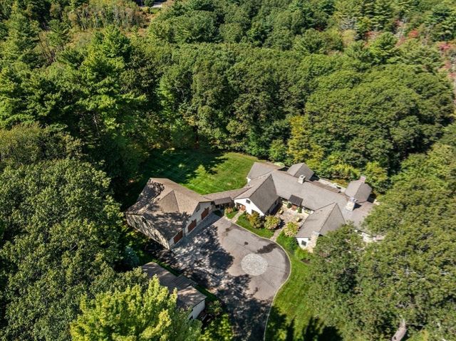 24 Claypit Hill Rd, Wayland, MA 01778