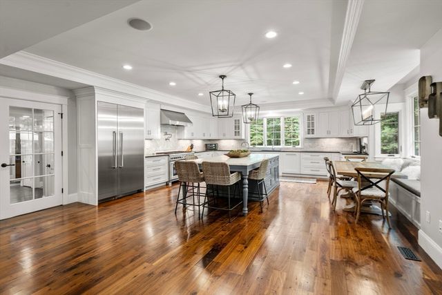 24 Claypit Hill Rd, Wayland, MA 01778