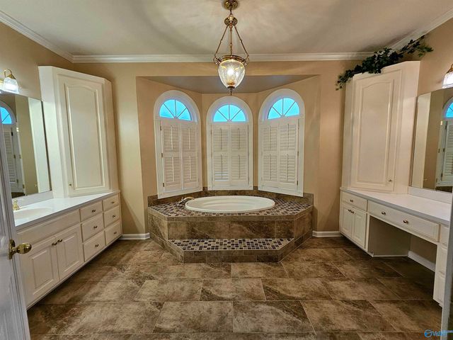 74 Lamon Drive, Decatur, AL 35603