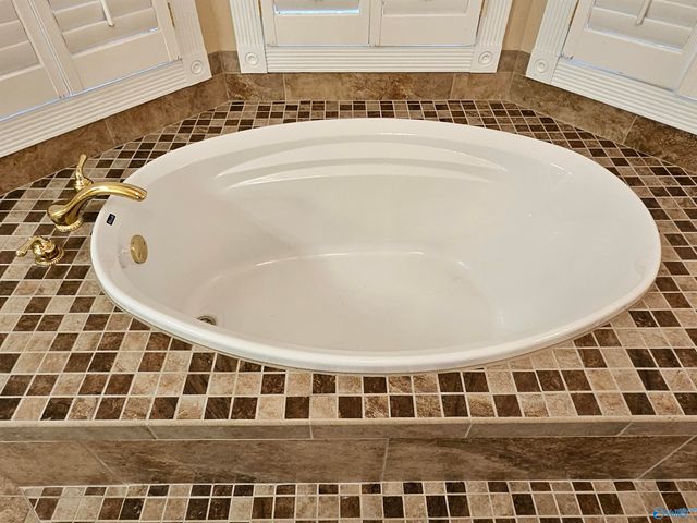 74 Lamon Drive, Decatur, AL 35603