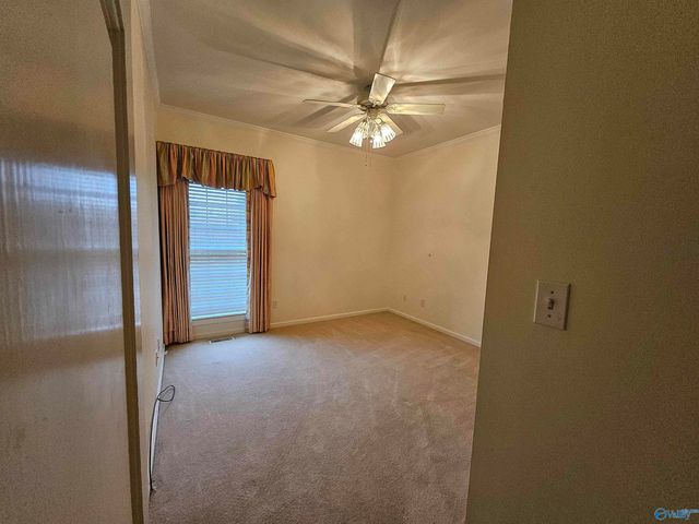 74 Lamon Drive, Decatur, AL 35603