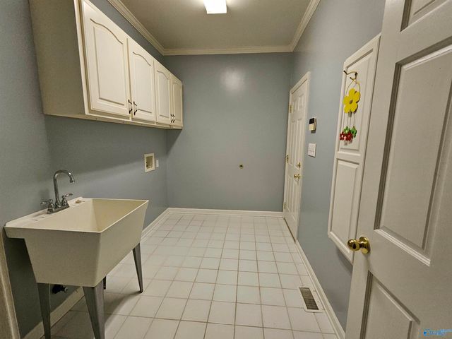 74 Lamon Drive, Decatur, AL 35603