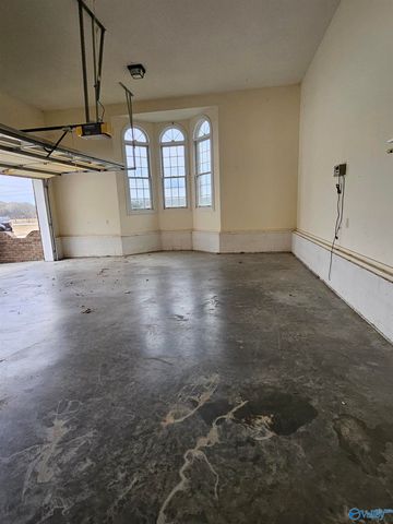 74 Lamon Drive, Decatur, AL 35603