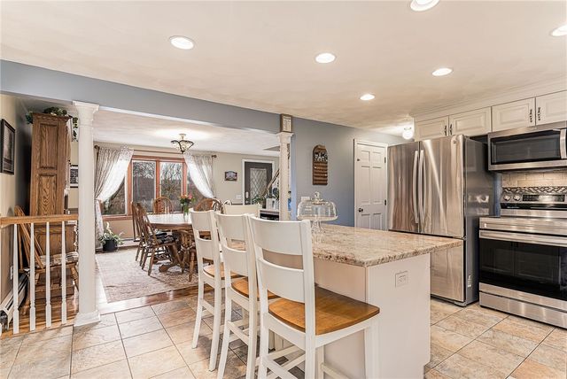 18 Elizabeth Ann Drive, Johnston, RI 02919