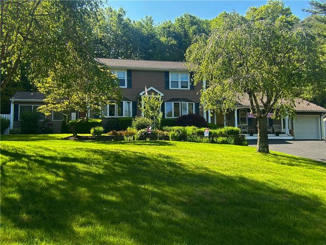 18 Elizabeth Ann Drive, Johnston, RI 02919