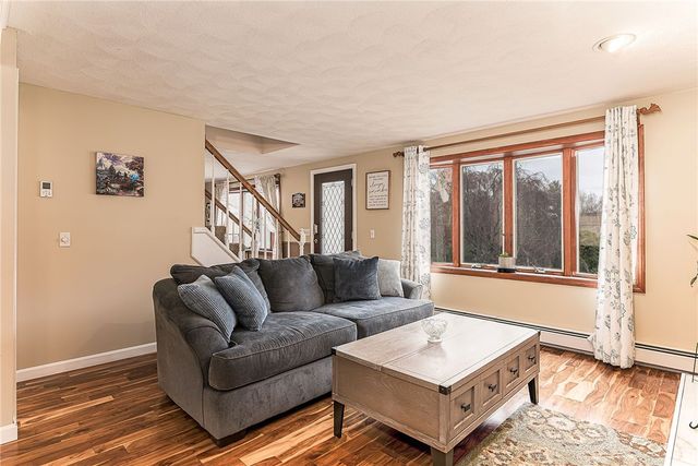 18 Elizabeth Ann Drive, Johnston, RI 02919