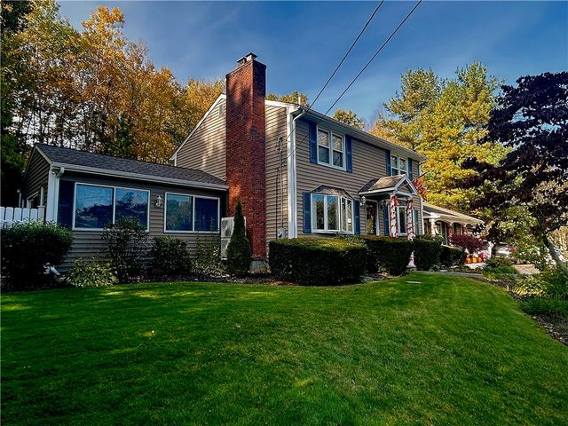 18 Elizabeth Ann Drive, Johnston, RI 02919