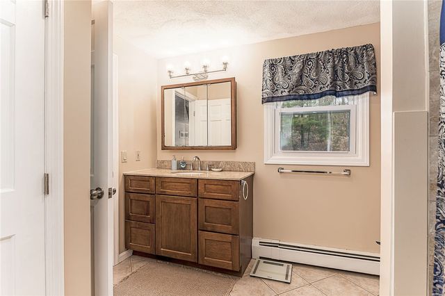 18 Elizabeth Ann Drive, Johnston, RI 02919