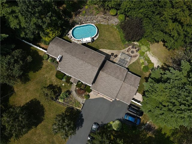 18 Elizabeth Ann Drive, Johnston, RI 02919