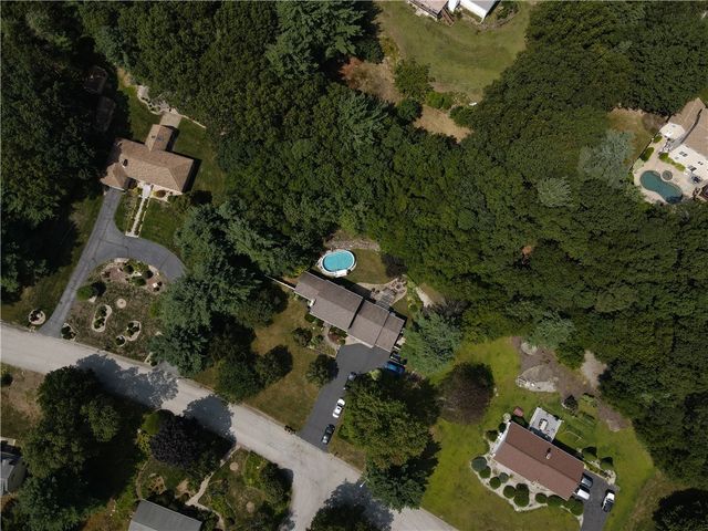 18 Elizabeth Ann Drive, Johnston, RI 02919