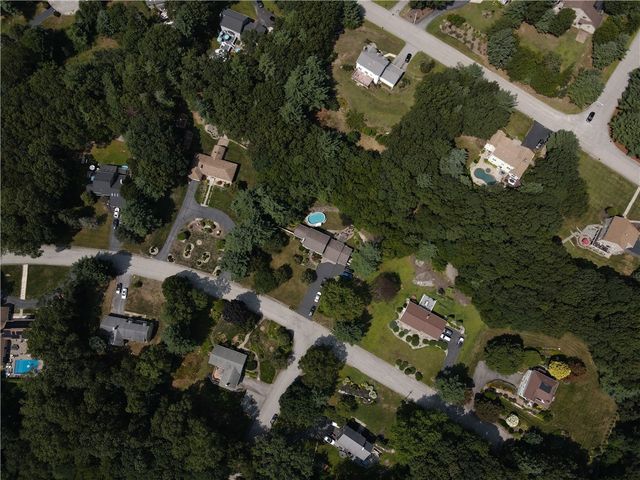 18 Elizabeth Ann Drive, Johnston, RI 02919