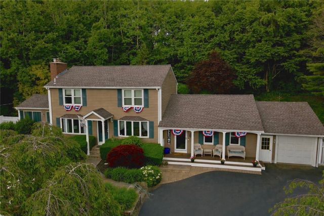 18 Elizabeth Ann Drive, Johnston, RI 02919