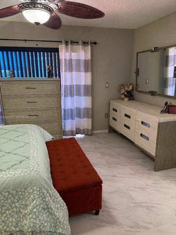 19554 NW 79th Place, Hialeah, FL 33015