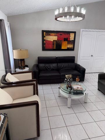 19554 NW 79th Place, Hialeah, FL 33015