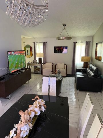 19554 NW 79th Place, Hialeah, FL 33015