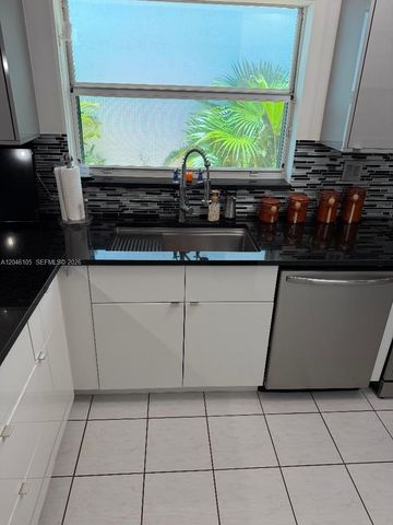 19554 NW 79th Place, Hialeah, FL 33015