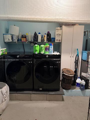 19554 NW 79th Place, Hialeah, FL 33015