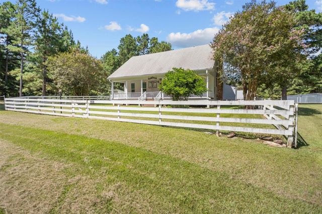 609 County Road 1175, Kennard, TX 75847
