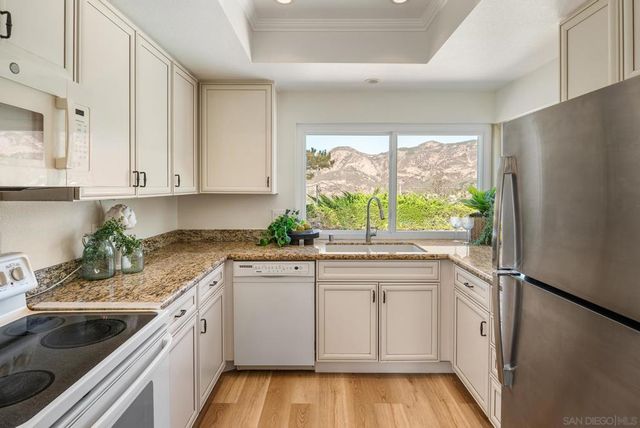 7905 Hemingway Ave, San Diego, CA 92120