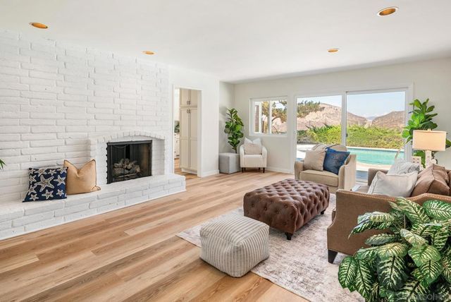7905 Hemingway Ave, San Diego, CA 92120