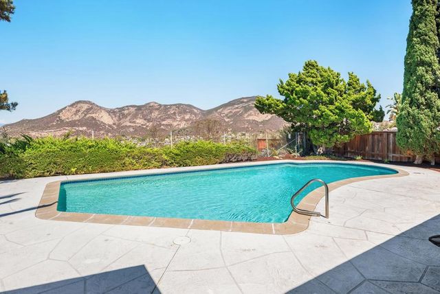 7905 Hemingway Ave, San Diego, CA 92120