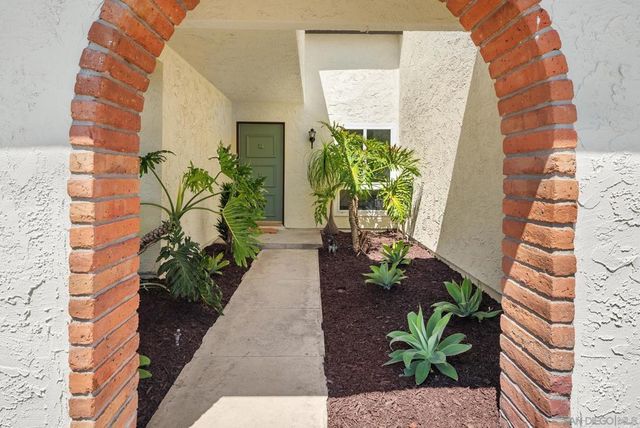 7905 Hemingway Ave, San Diego, CA 92120