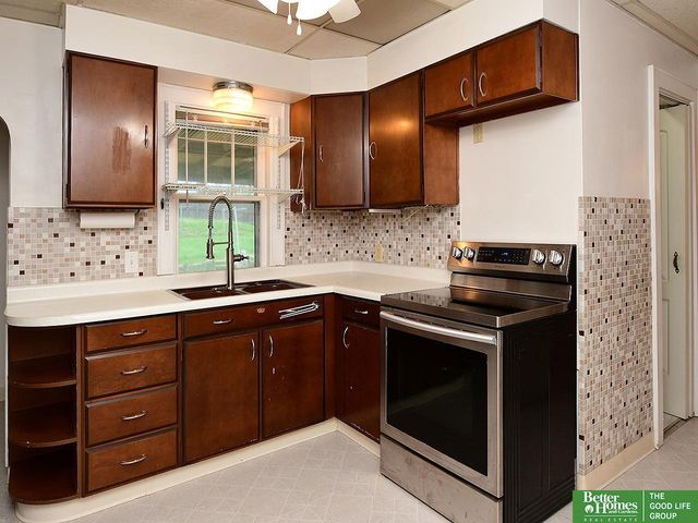 3729 N 56th Street, Omaha, NE 68104