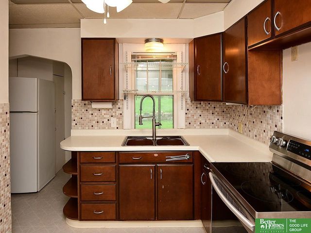 3729 N 56th Street, Omaha, NE 68104