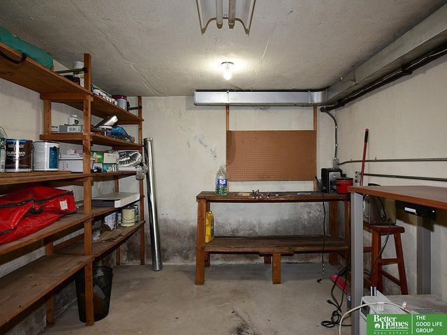 3729 N 56th Street, Omaha, NE 68104