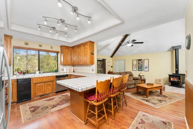 2406 Knollwood Dr, Cameron Park, CA 95682