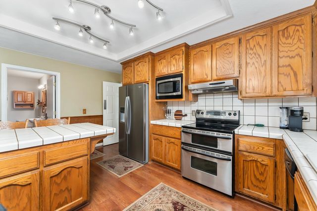 2406 Knollwood Dr, Cameron Park, CA 95682