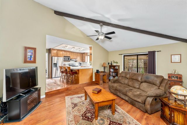 2406 Knollwood Dr, Cameron Park, CA 95682