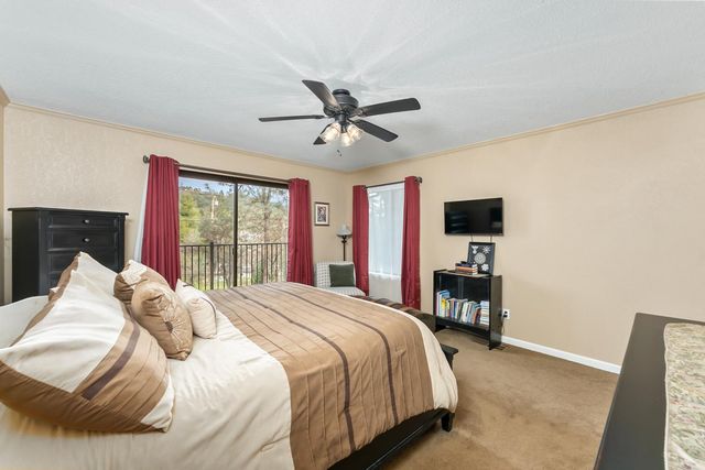 2406 Knollwood Dr, Cameron Park, CA 95682