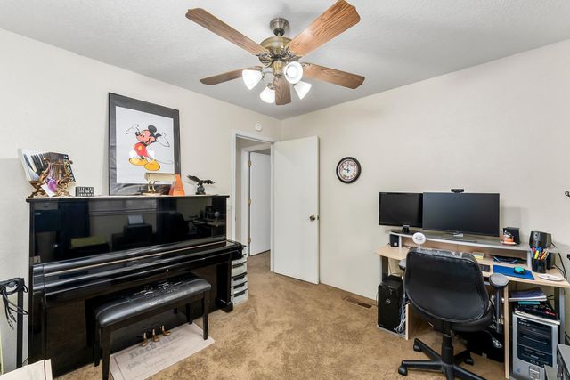 2406 Knollwood Dr, Cameron Park, CA 95682