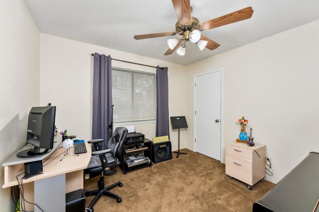 2406 Knollwood Dr, Cameron Park, CA 95682