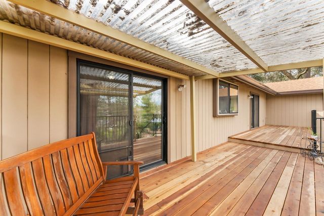 2406 Knollwood Dr, Cameron Park, CA 95682