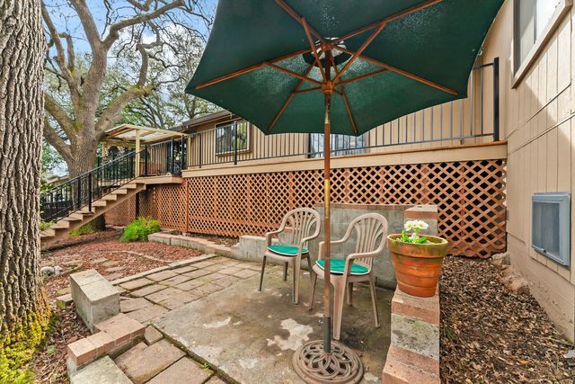 2406 Knollwood Dr, Cameron Park, CA 95682