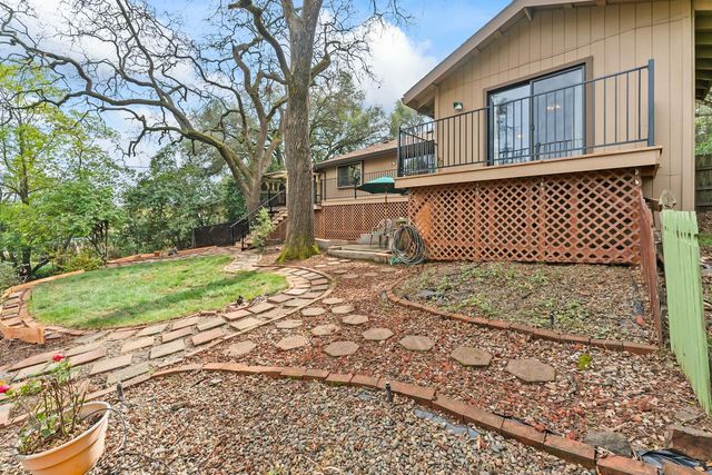 2406 Knollwood Dr, Cameron Park, CA 95682