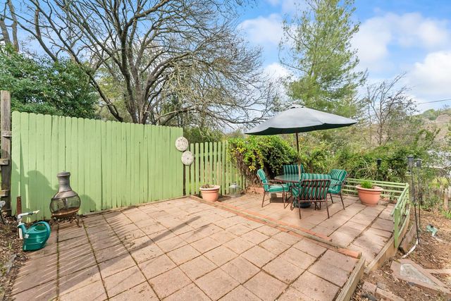 2406 Knollwood Dr, Cameron Park, CA 95682