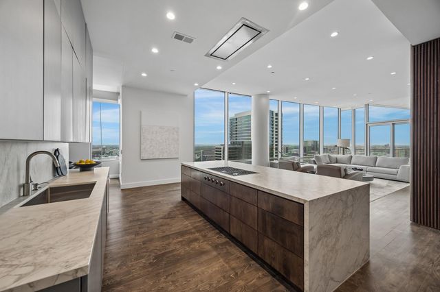 2727 Kirby Drive 27J, Houston, TX 77098