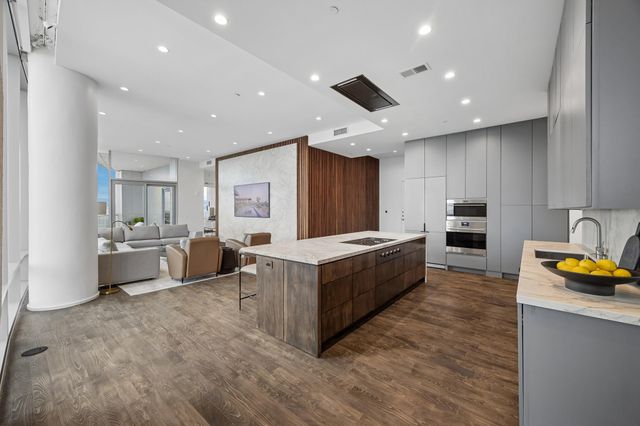 2727 Kirby Drive 27J, Houston, TX 77098