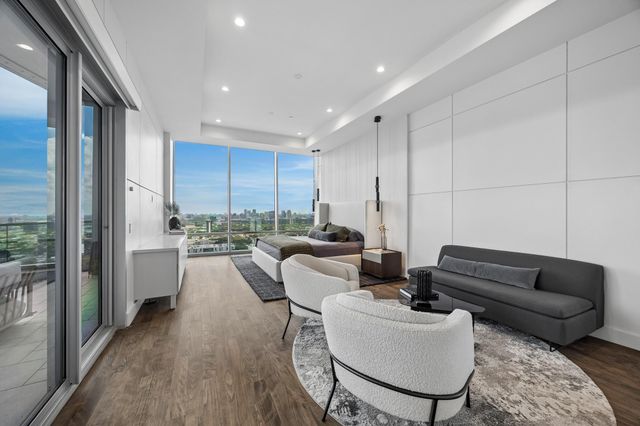 2727 Kirby Drive 27J, Houston, TX 77098