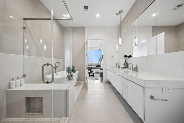 2727 Kirby Drive 27J, Houston, TX 77098