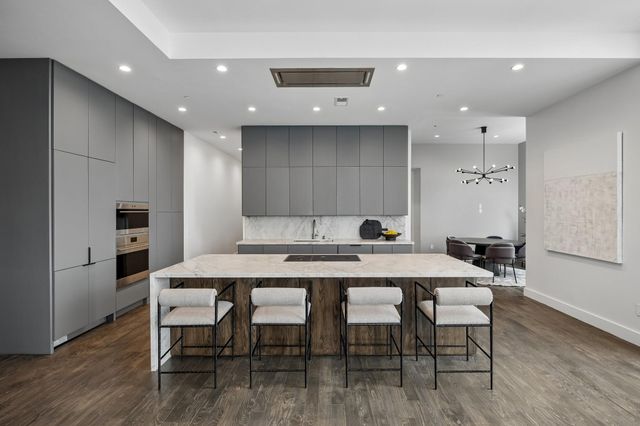 2727 Kirby Drive 27J, Houston, TX 77098