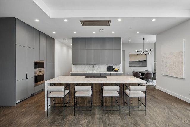 2727 Kirby Drive 27J, Houston, TX 77098